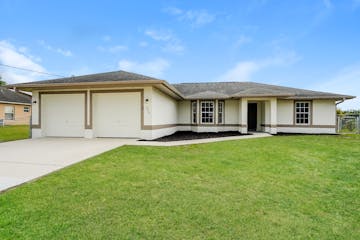 826 ADELINE AVE Lehigh Acres, FL 33971